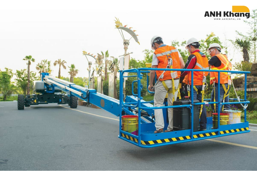 xe nâng người sửa chữa điện