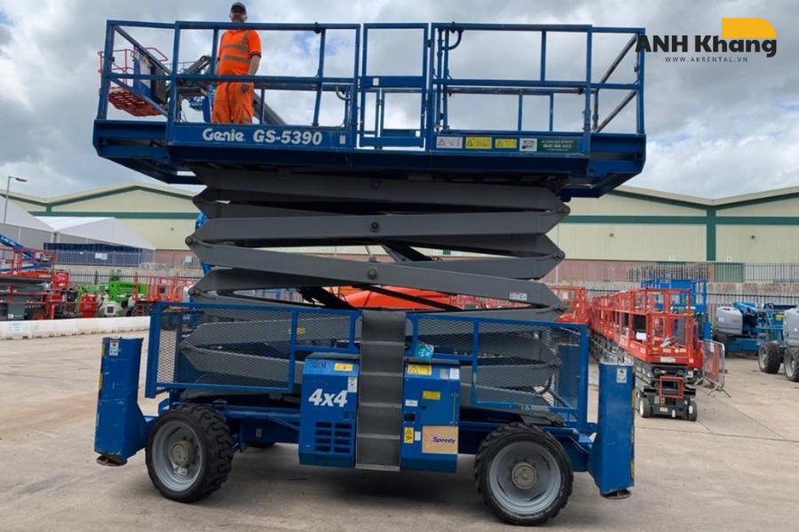 Xe nâng 14m dạng cắt kéo