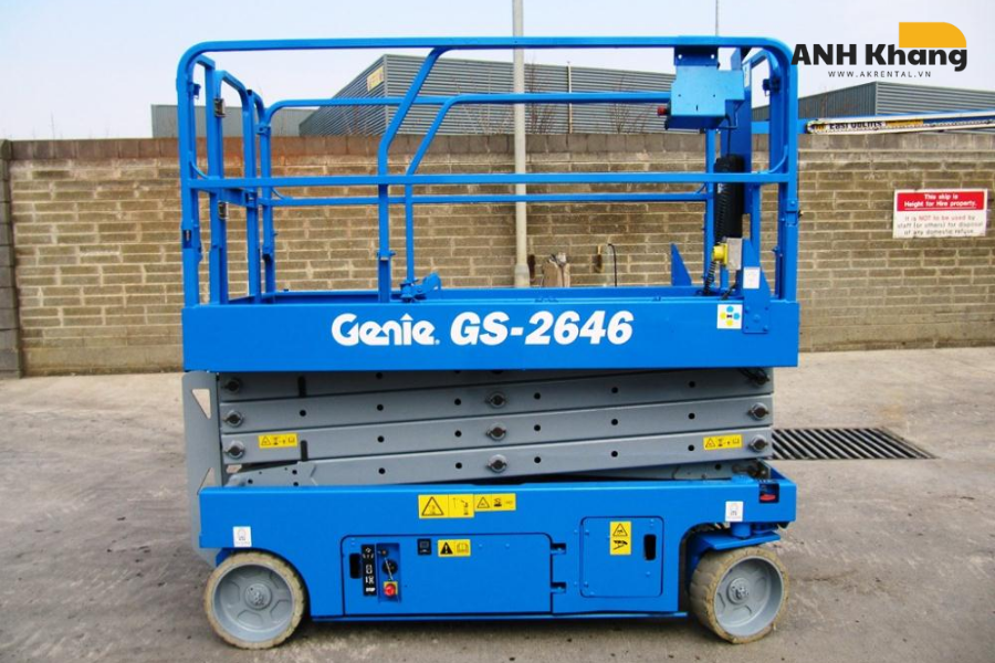 Xe nâng 8m cho công trình