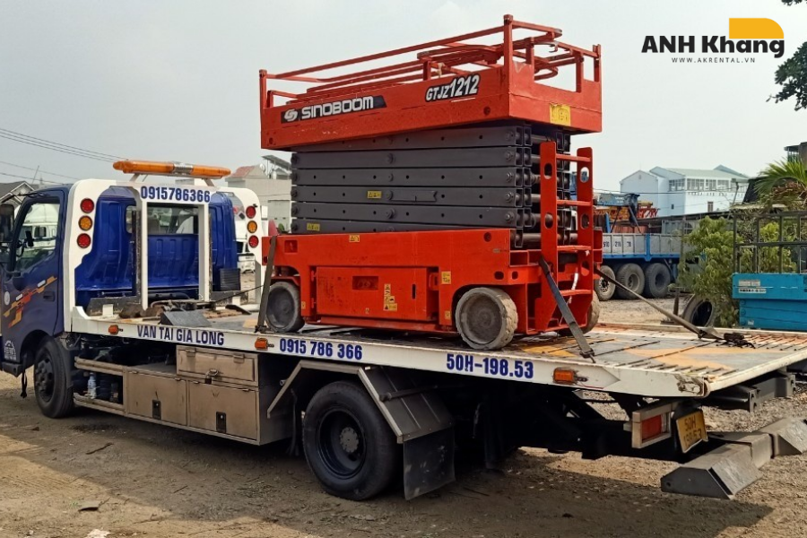 Thuê xe nâng người 8m AK Rental