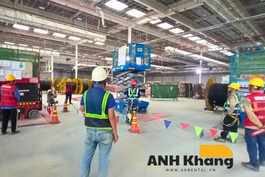 Xe nâng người đảm bảo an toàn lao động