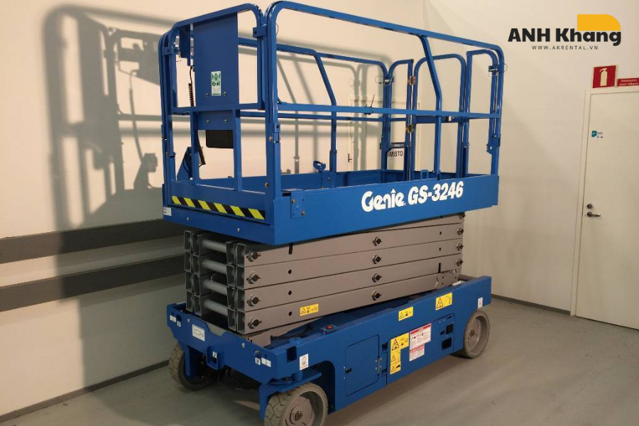 Xe nâng người cắt kéo Genie GS-3246