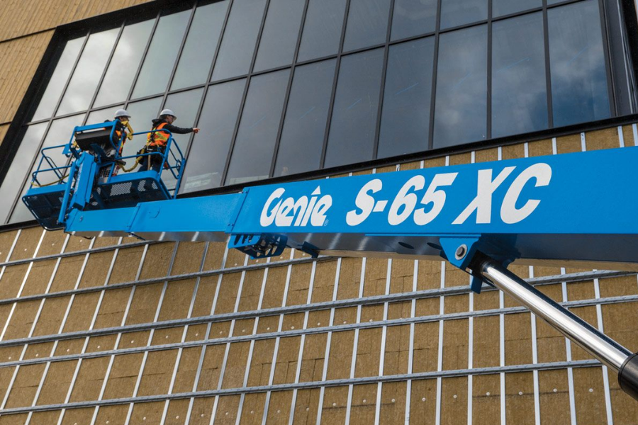 Xe nâng người trong xây dựng