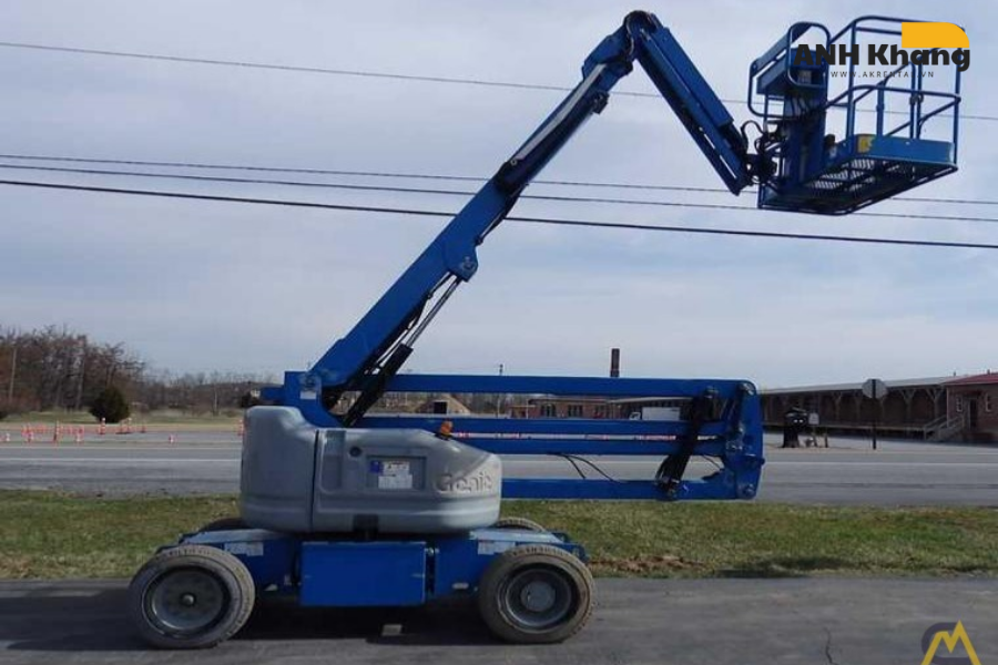 Xe nâng vận hành bằng điện