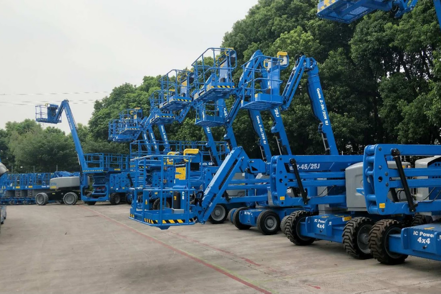 xe nâng AK Rental uy tín