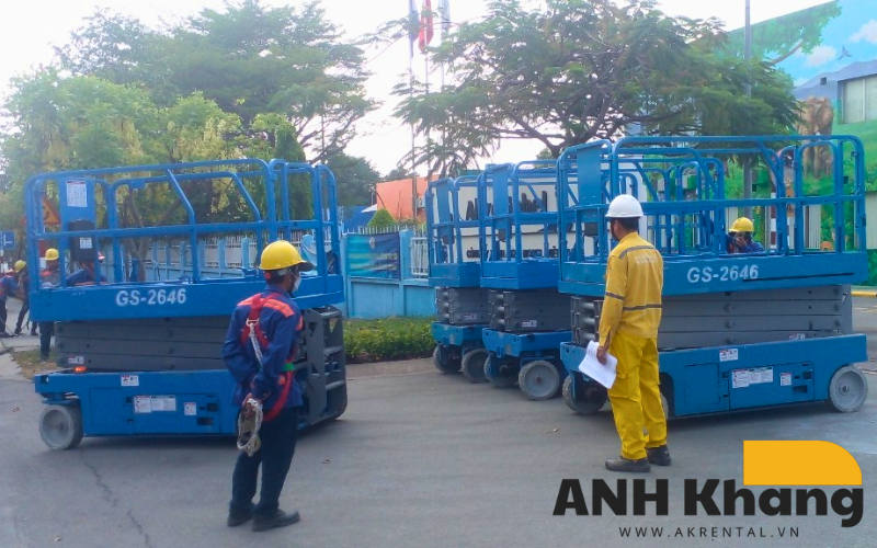 thang nâng điện tự hành quy định