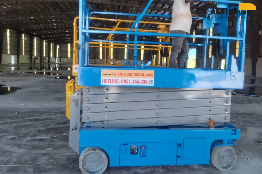 34 thuê thang nâng tại AK Rental