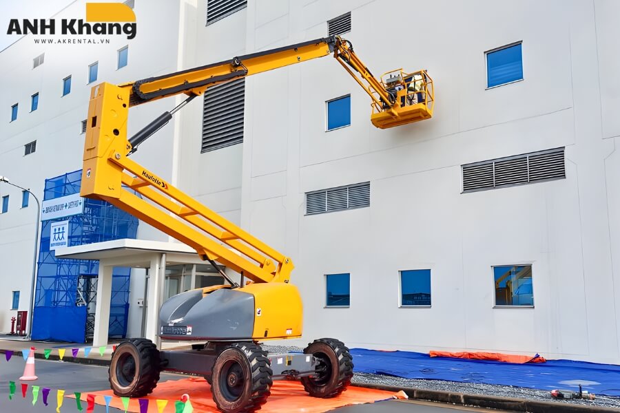 xe nang nguoi haulotte dang z boom 16m nguon internet thuê xe nâng người uy tín tphcm